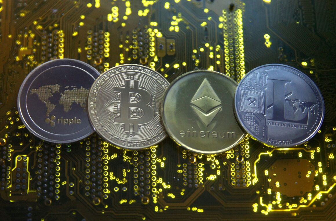 Altcoin Season Expected to Spark Explosive Rally: Analyst
